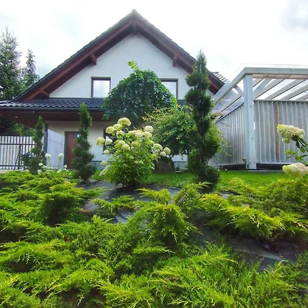 Apartament Miodomki *